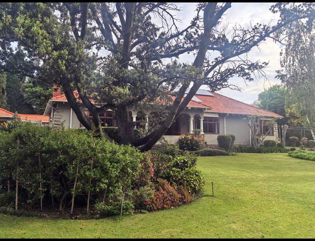 3,965M² VACANT LAND FOR SALE IN HOUGHTON ESTATE